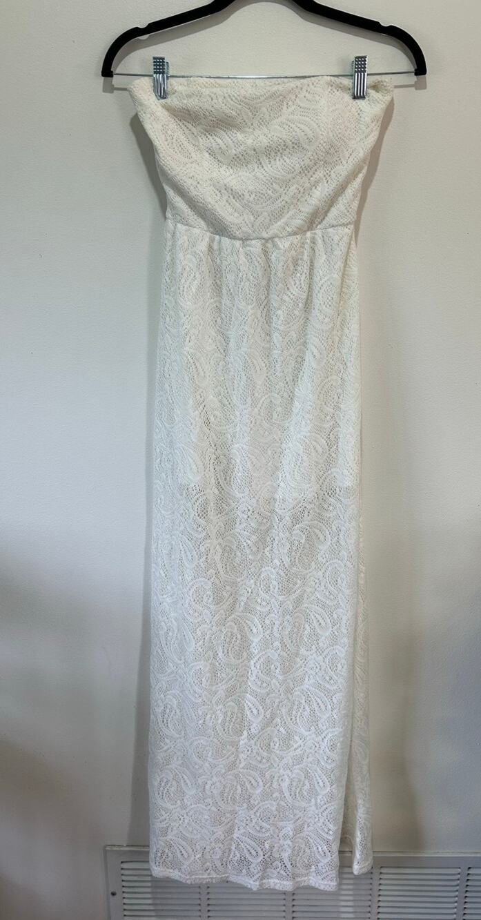 Full Tilt white lace dress size S long strapless lined back cut out